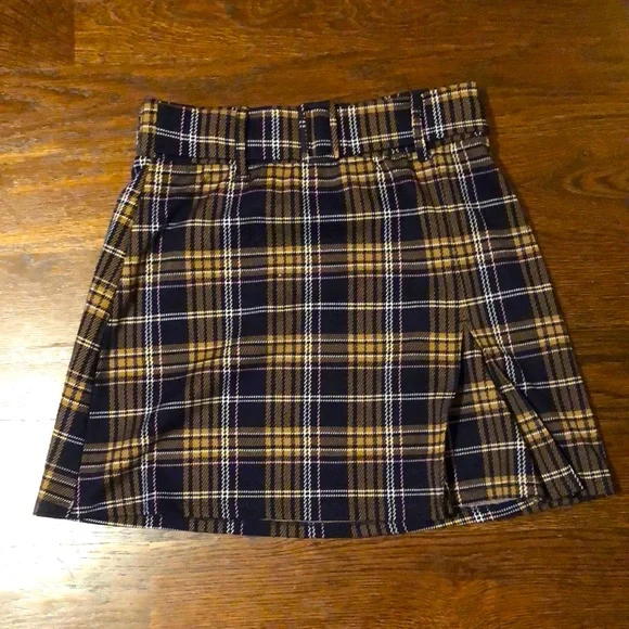 Skirts So Plaid Mini Skirt Navy Blue Yellow White Pink Size M